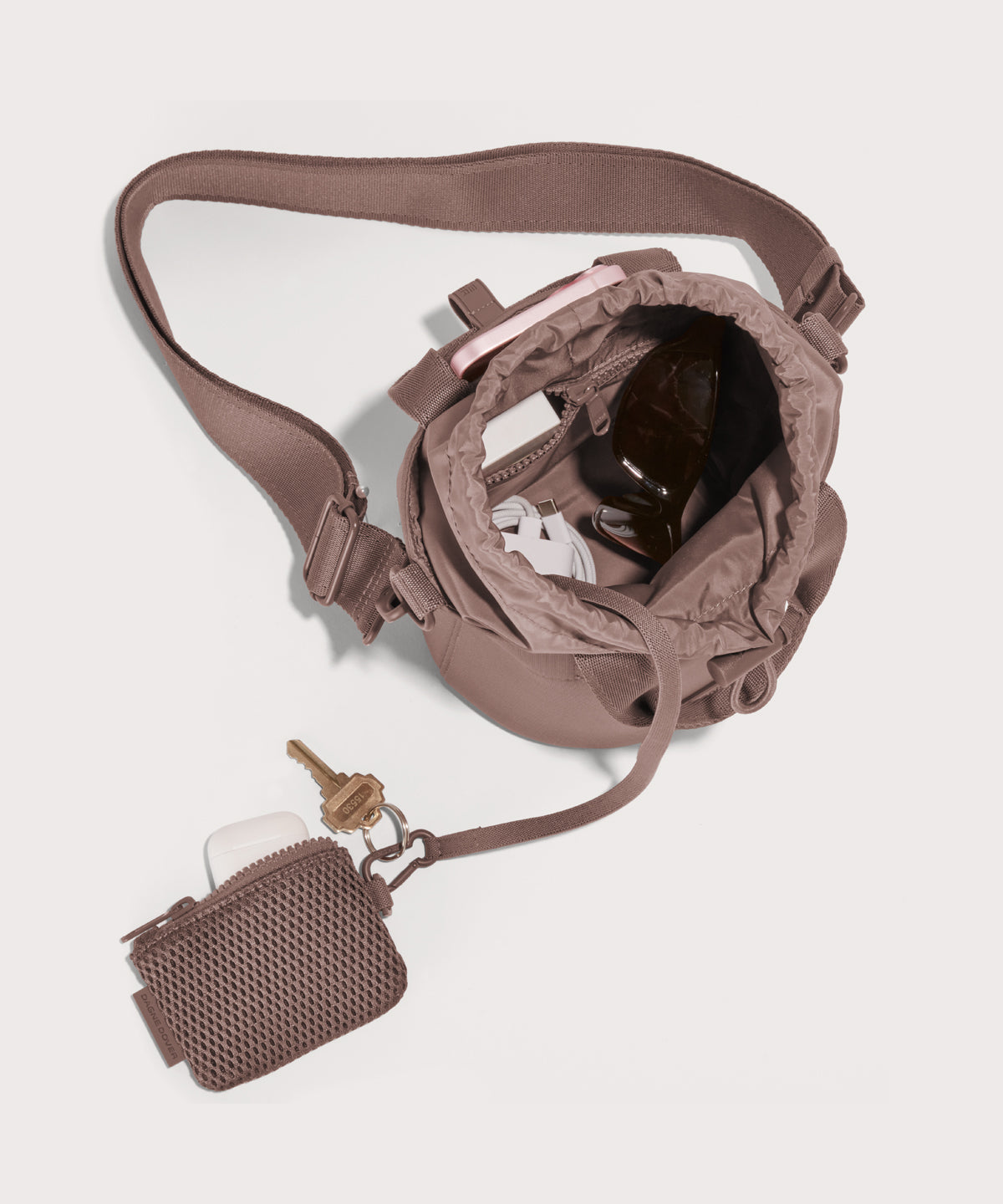 dagne-dover-nico-bucket-bag-in-dune image 2