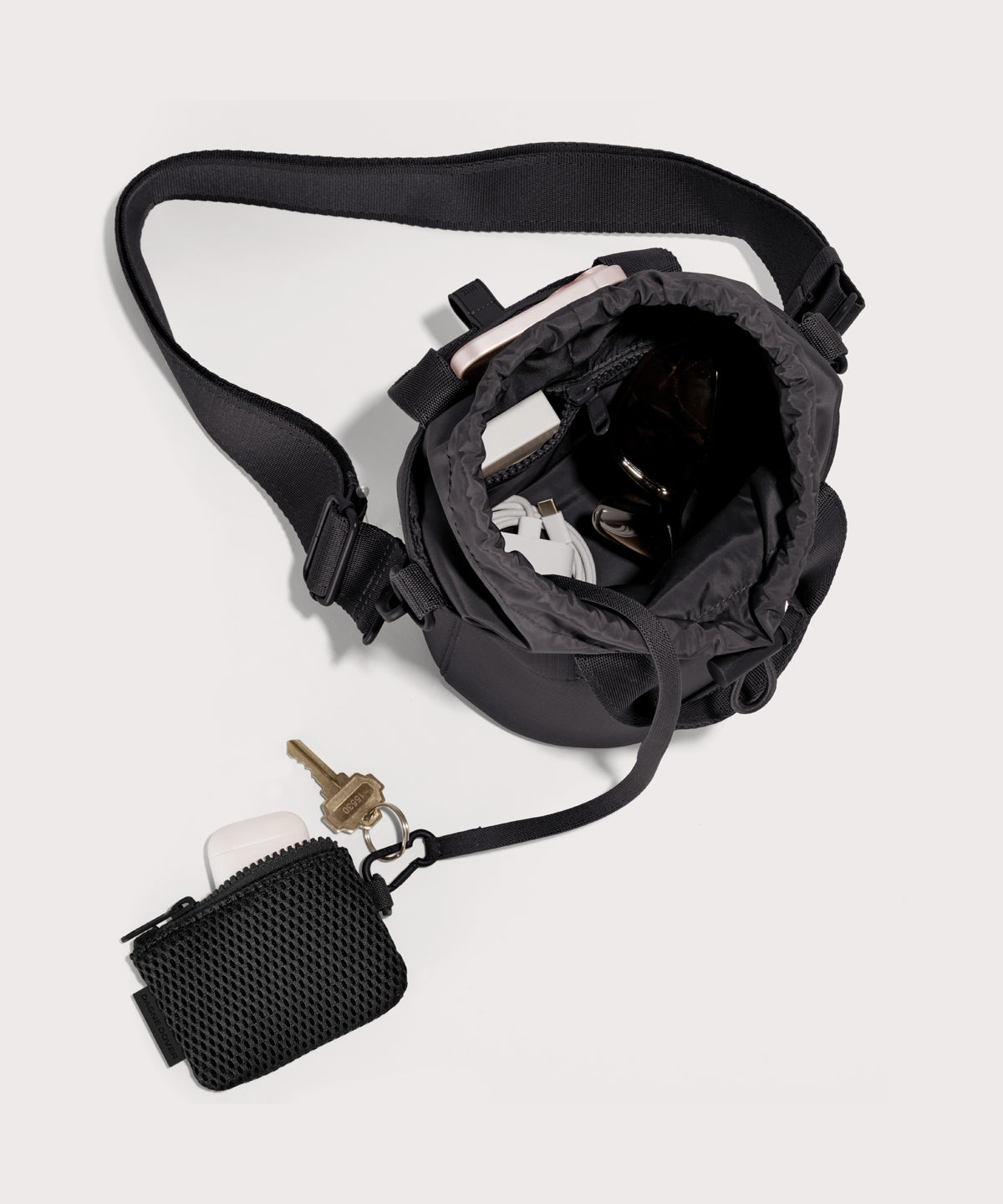 dagne-dover-nico-bucket-bag-in-onyx image 2