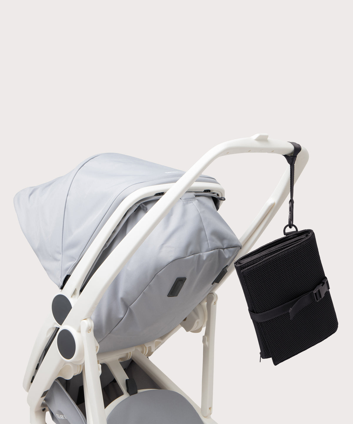 dagne-dover-joey-changing-kit-in-onyx image 6
