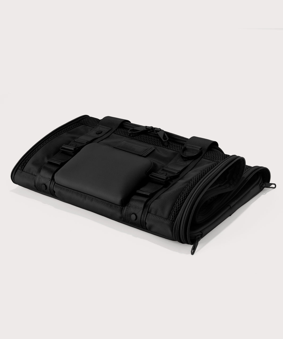 dagne-dover-kyoto-pet-carrier-in-onyx-large-airline-approved-pet-travel-bag image 5