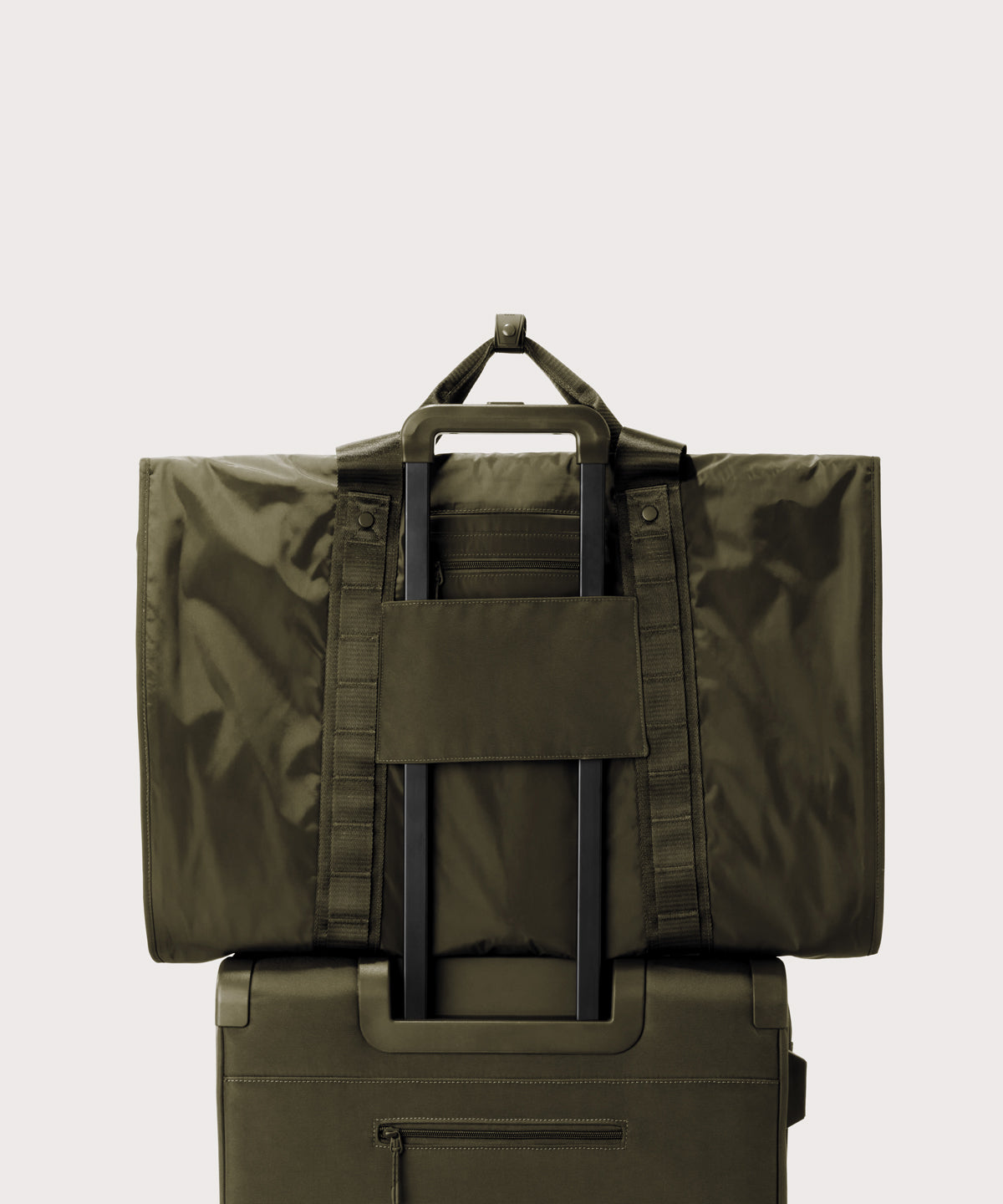dagne-dover-capri-garment-bag-in-dark-moss image 5