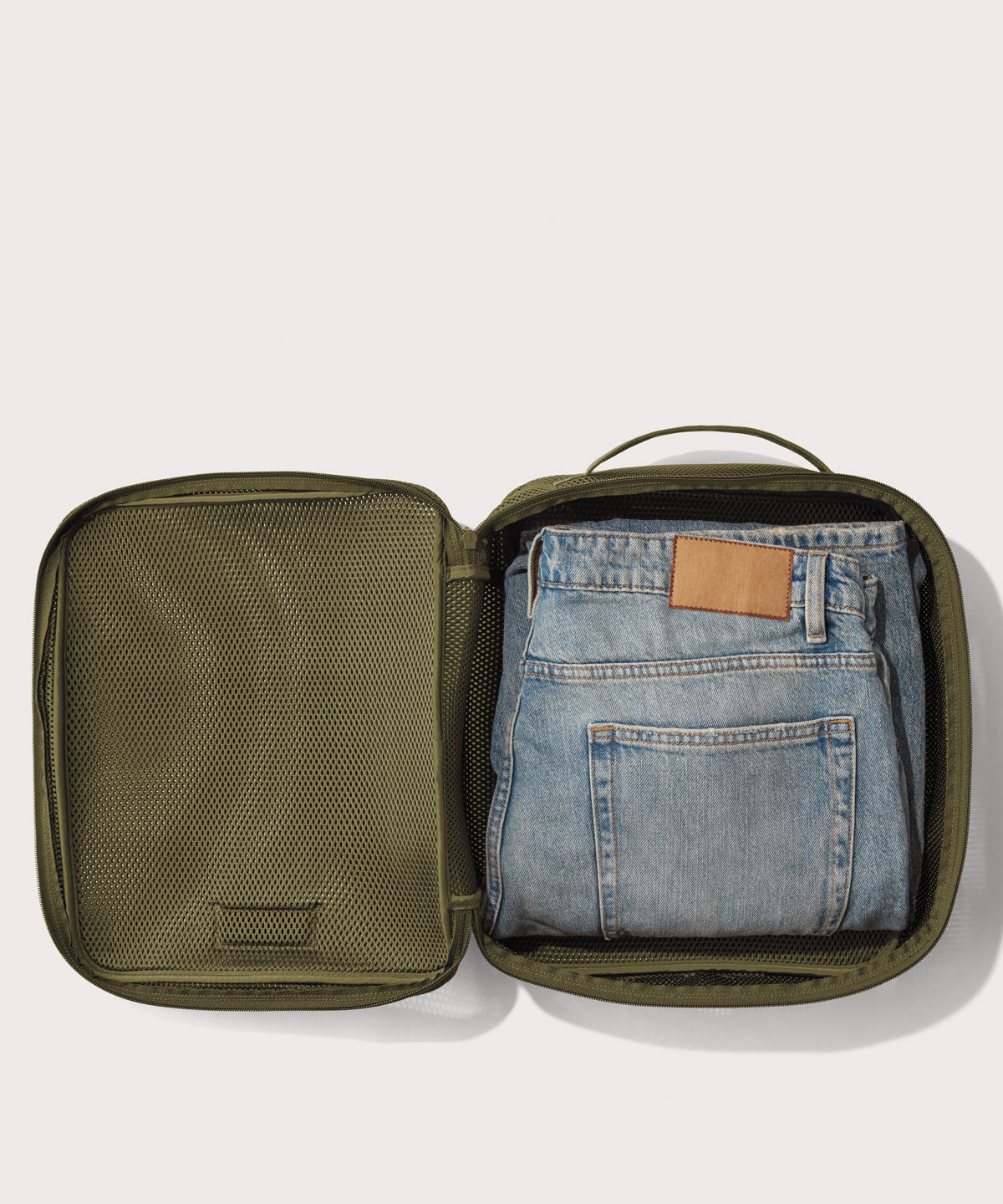 dagne-dover-roma-packing-cube-in-dark-moss-air-mesh-large image 2