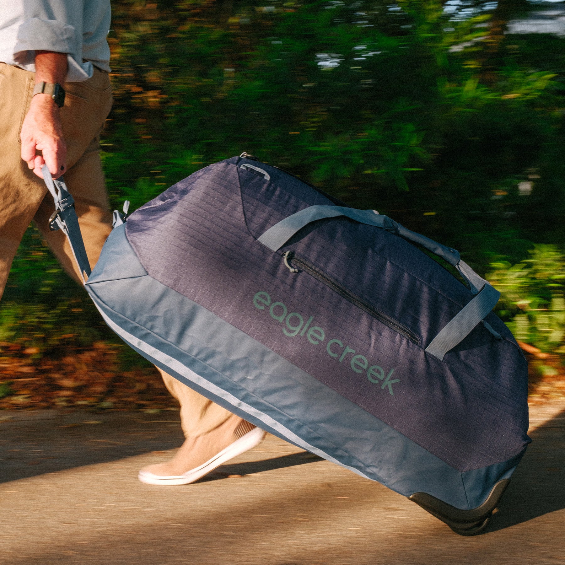 eagle-creek-no-matter-what-120l-rolling-duffel-bag-large-wheeled-duffel image 7