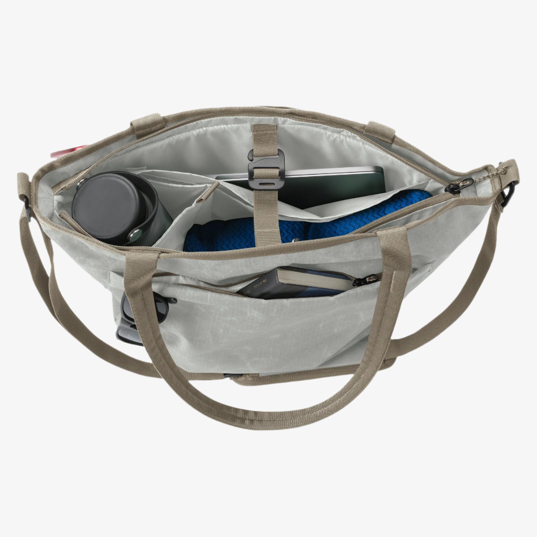 eagle-creek-explore-tote-bag-versatile-travel-tote-with-trolley-sleeve image 5
