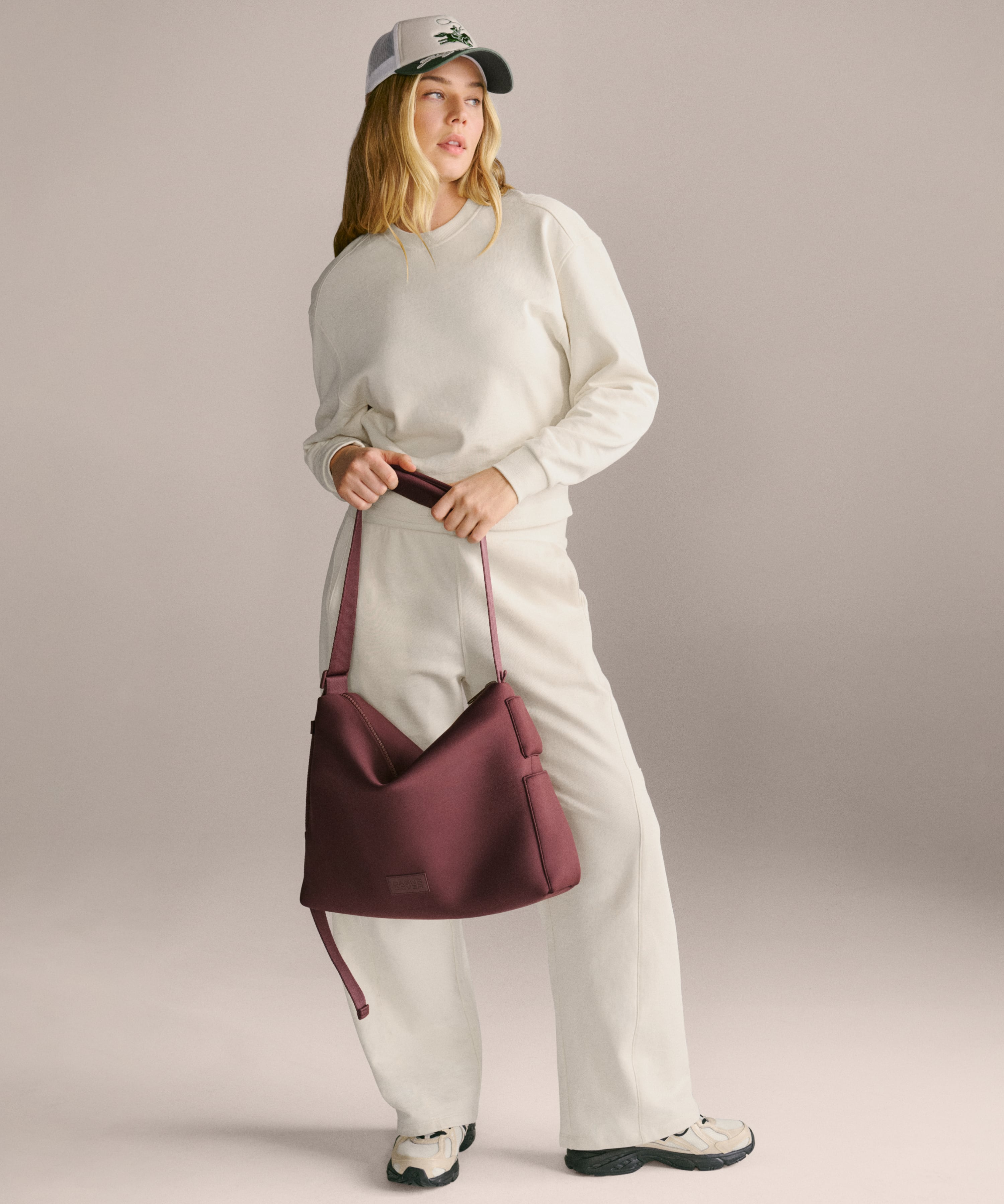 dagne-dover-enzo-messenger-bag-in-ancho image 7