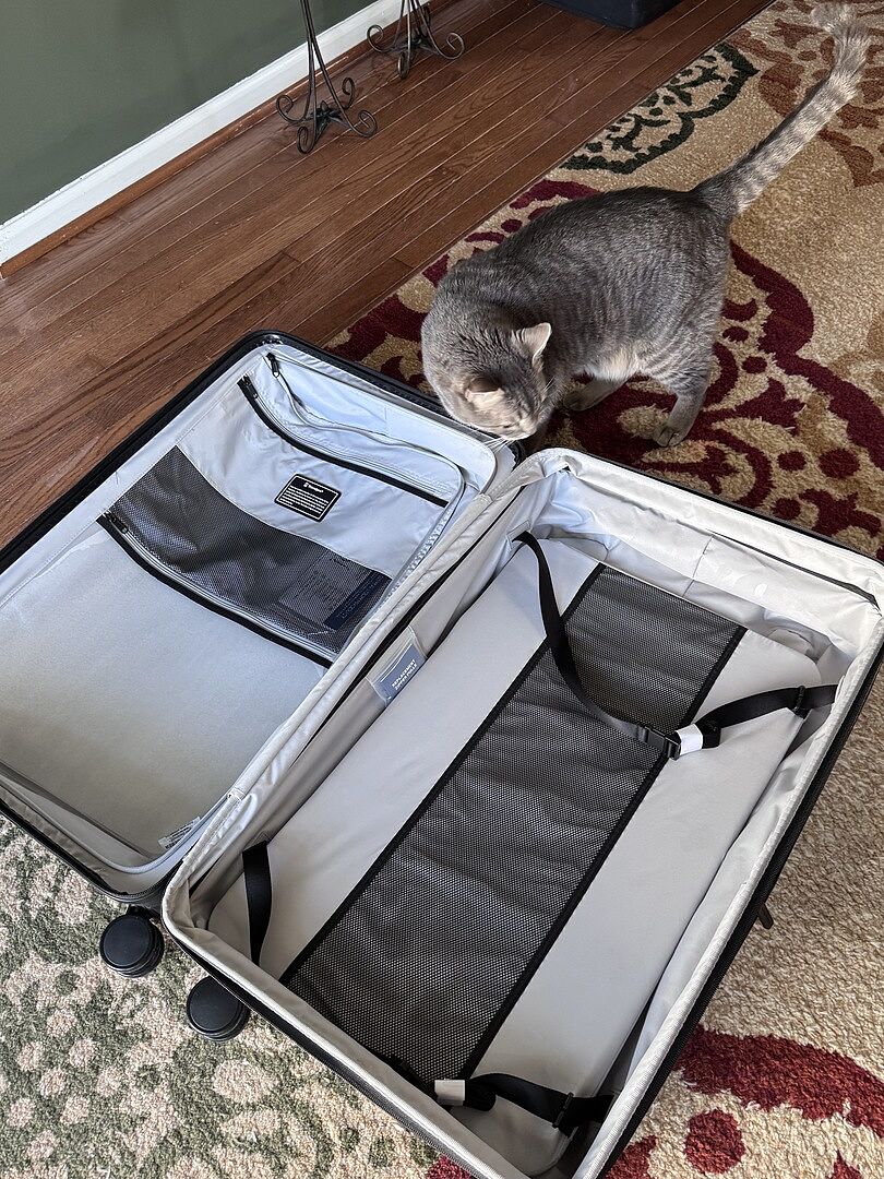 Very spacious, but zippers a bit stiff