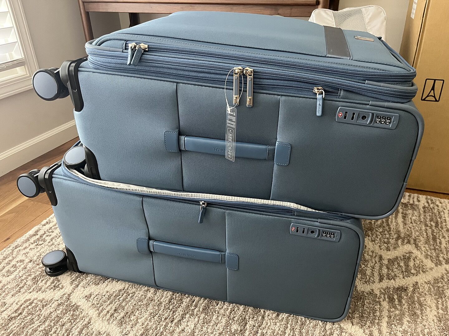The ultimate organized suitcase