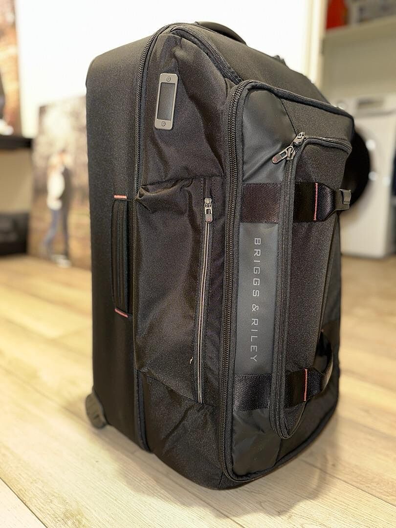 Love the duffle style