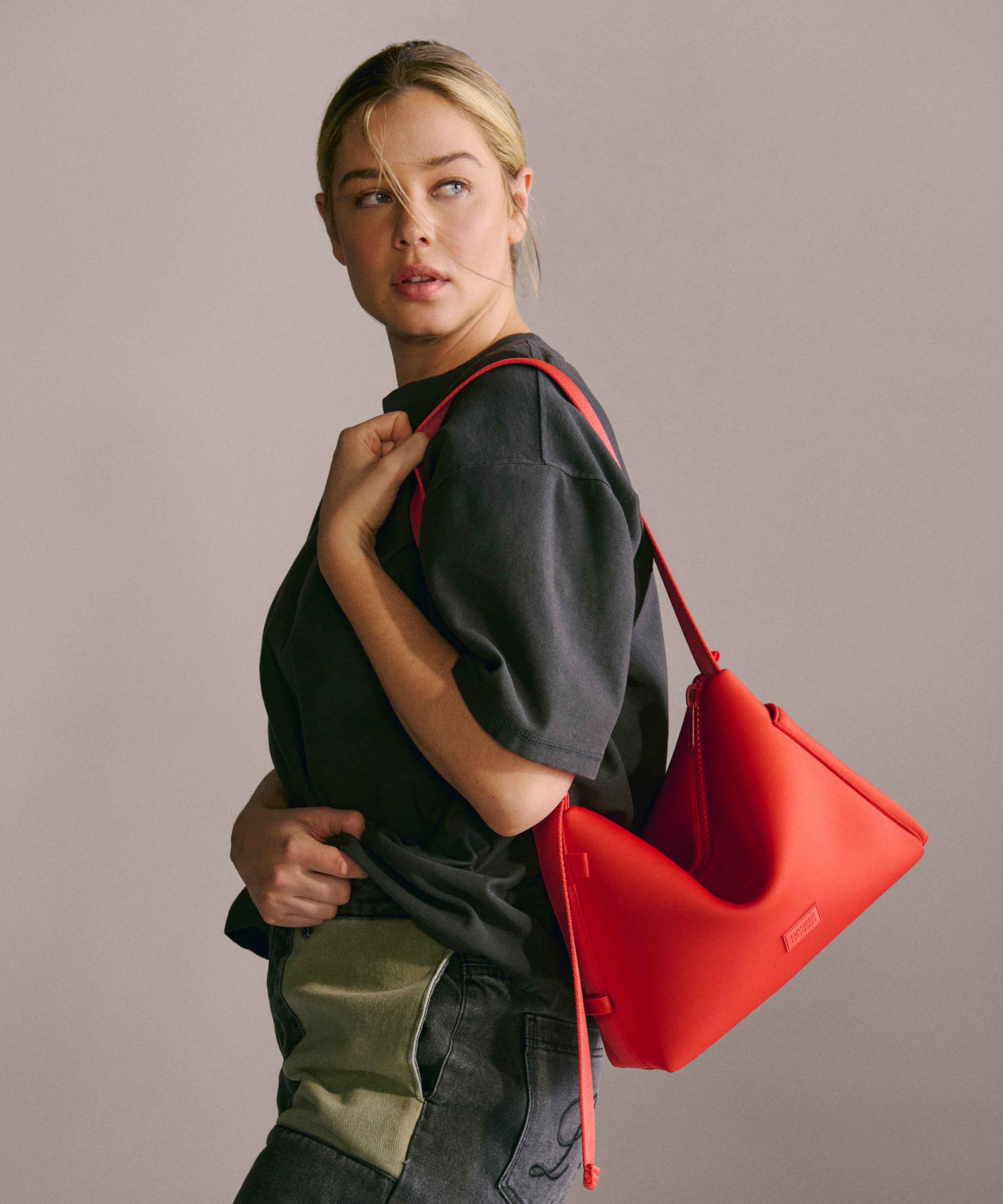dagne-dover-rue-shoulder-bag-in-cherry-red-organized-day-to-night-shoulder-bag image 8