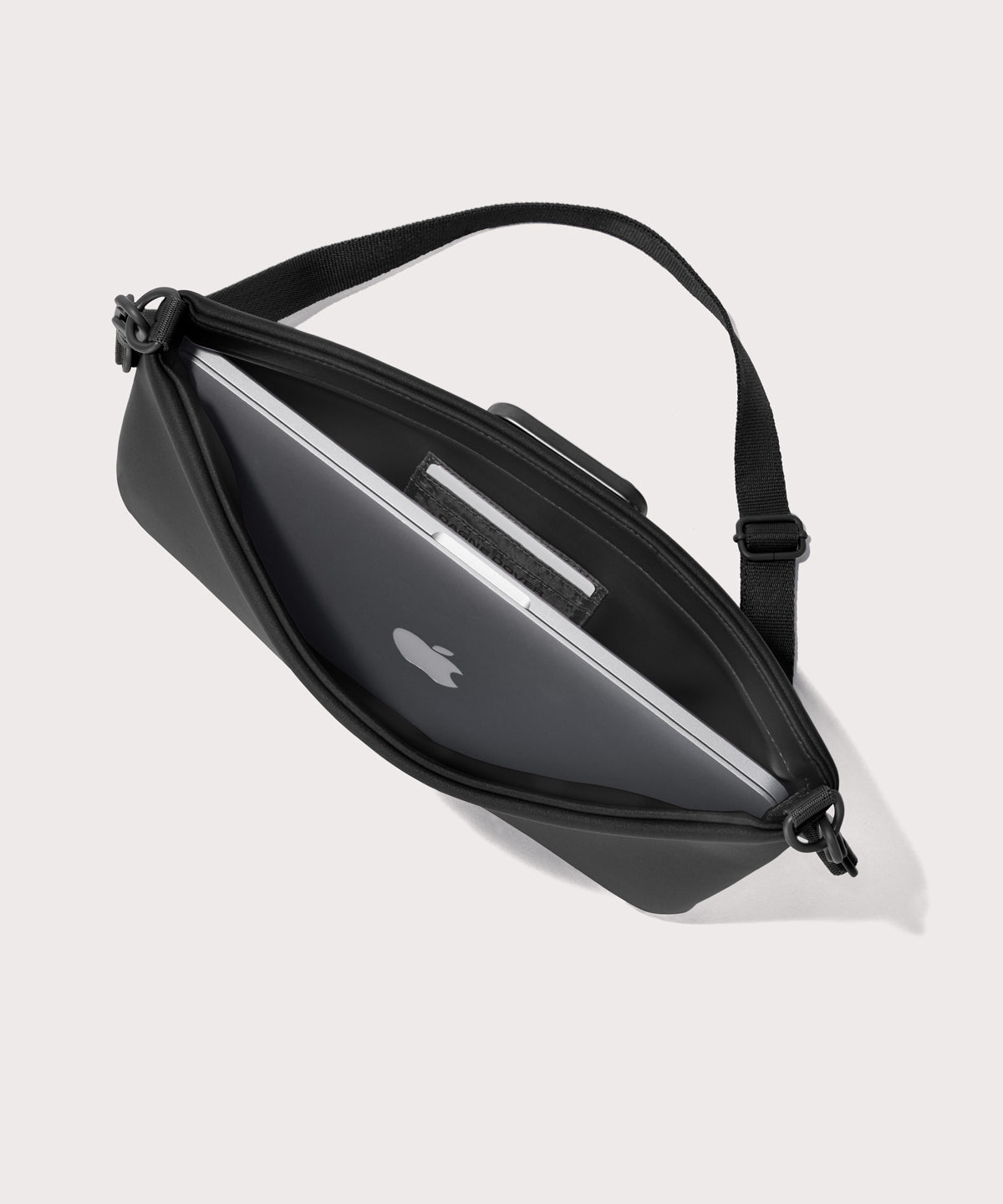 dagne-dover-reid-computer-sling-in-onyx-14-inch image 2
