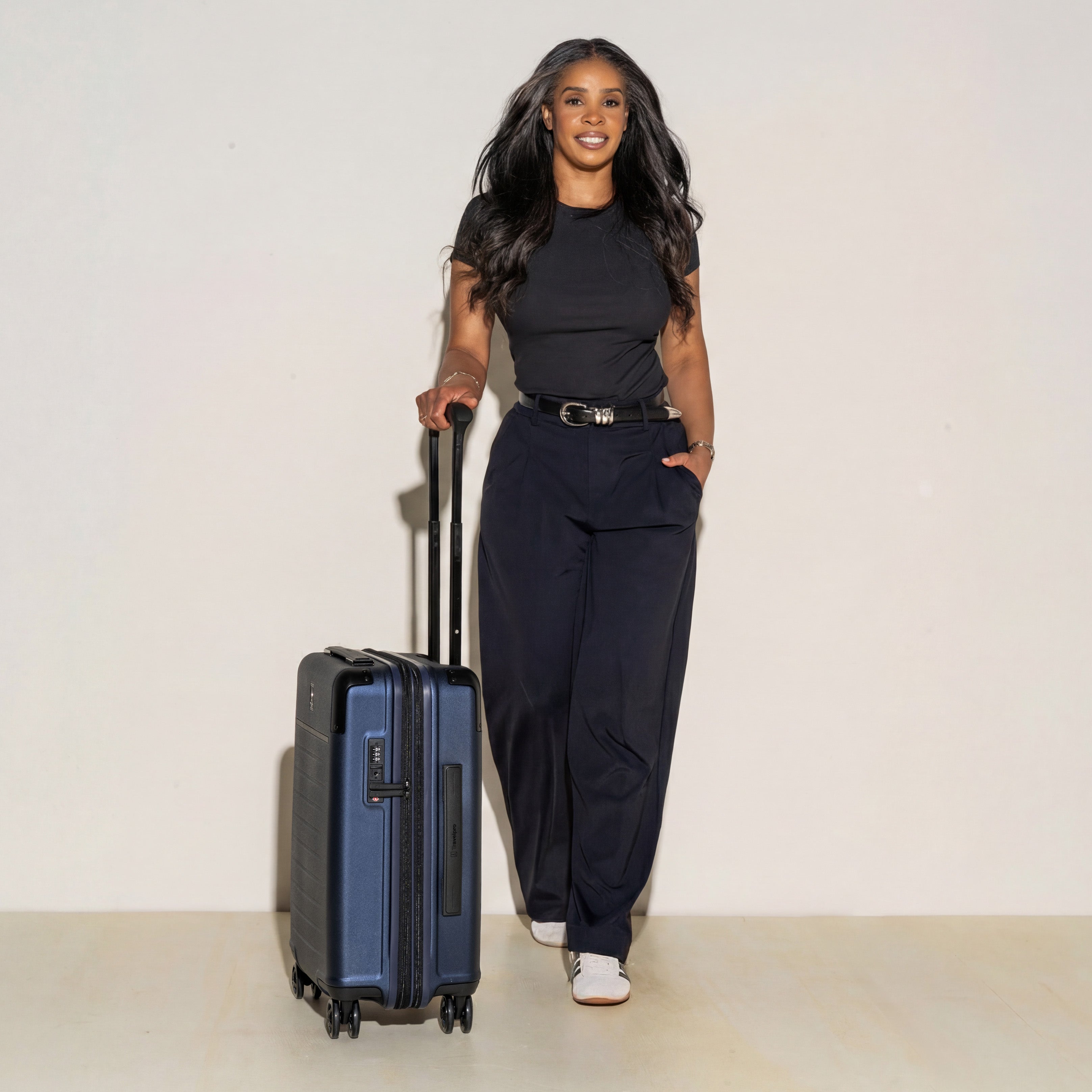 travelpro-platinum-elite-compact-carry-on-hardside-spinner-expandable-with-usb-p image 4