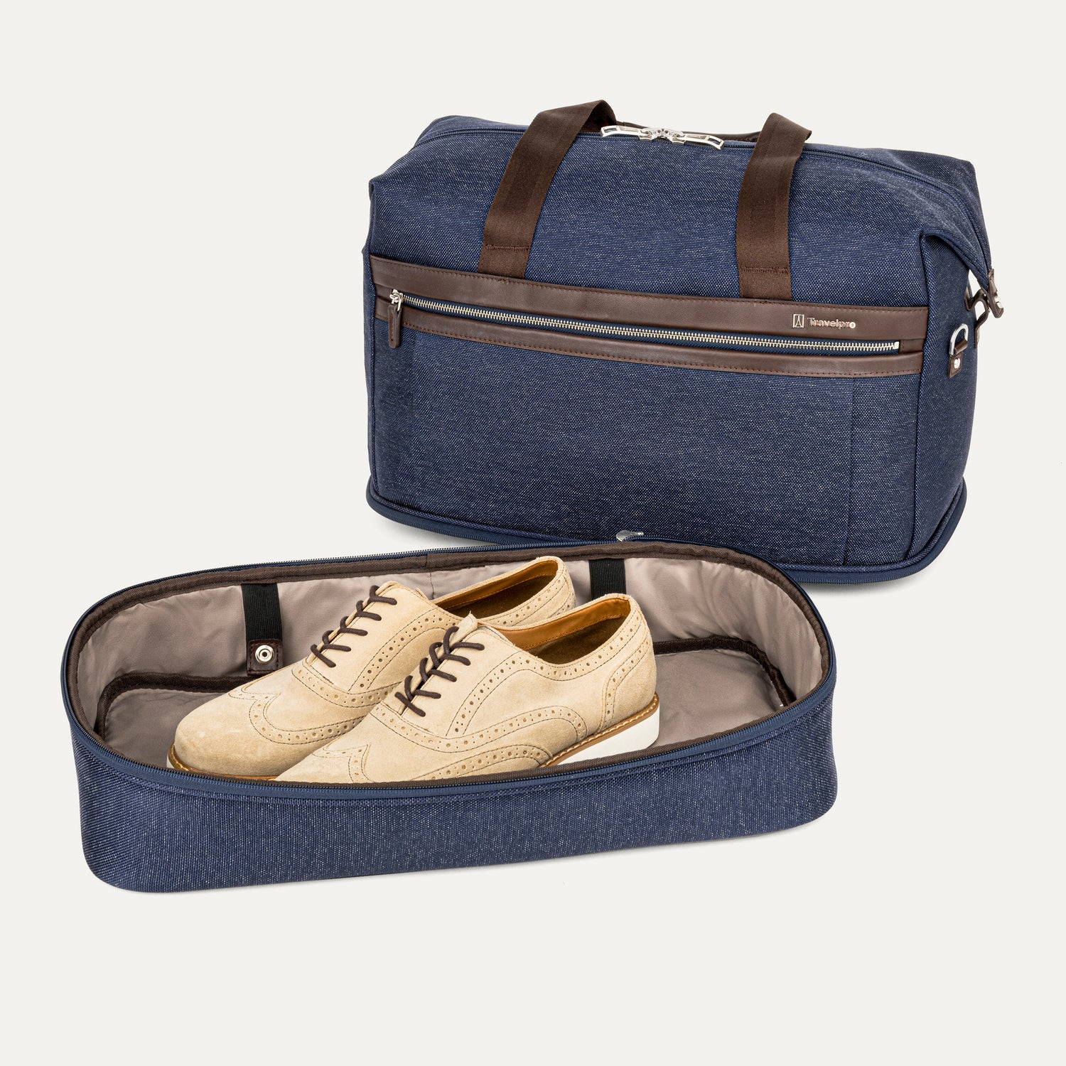 travelpro-platinum-elite-drop-bottom-weekender-black-blue image 2