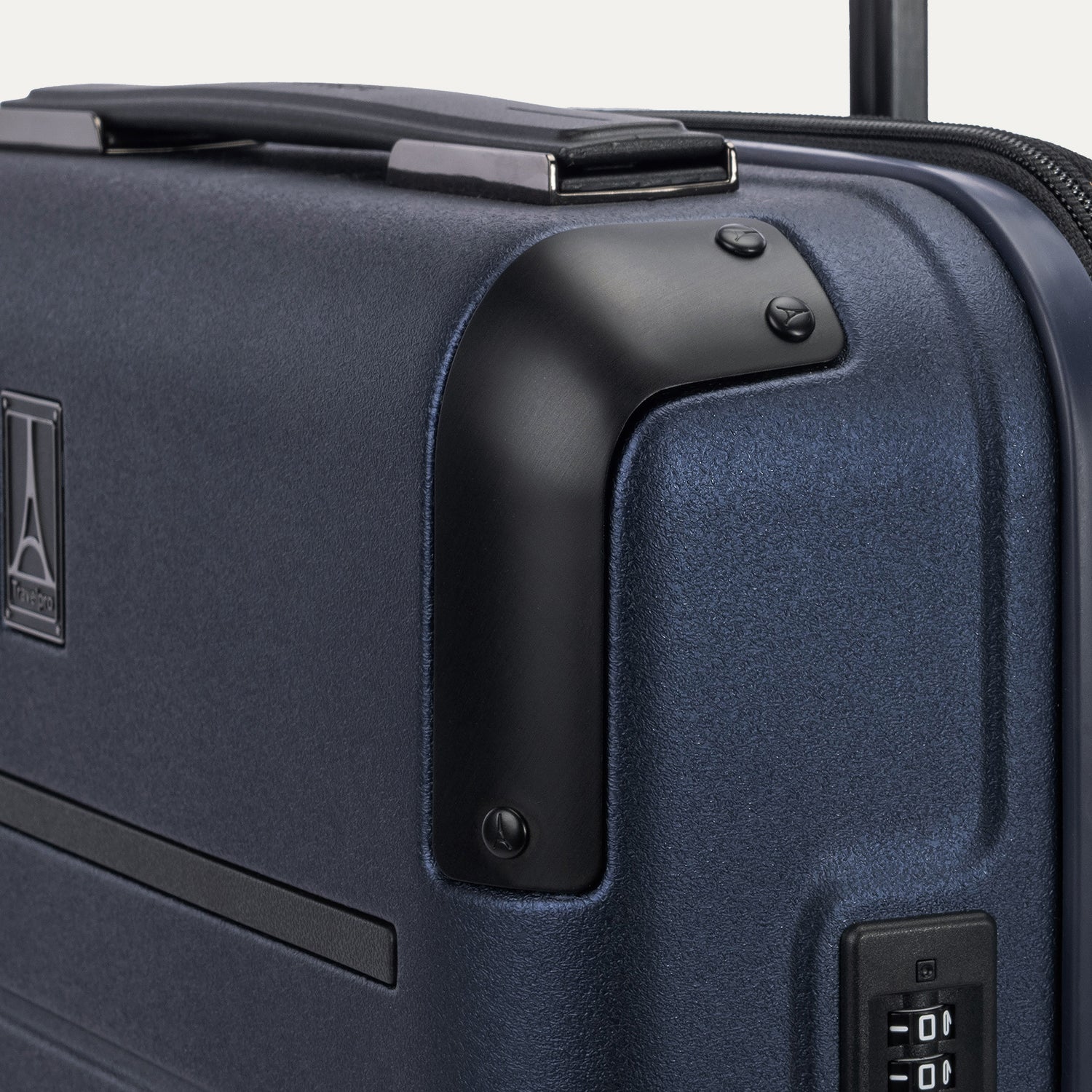 travelpro-platinum-elite-carry-on-hardside-spinner-usb-port-polycarbonate-shell image 5