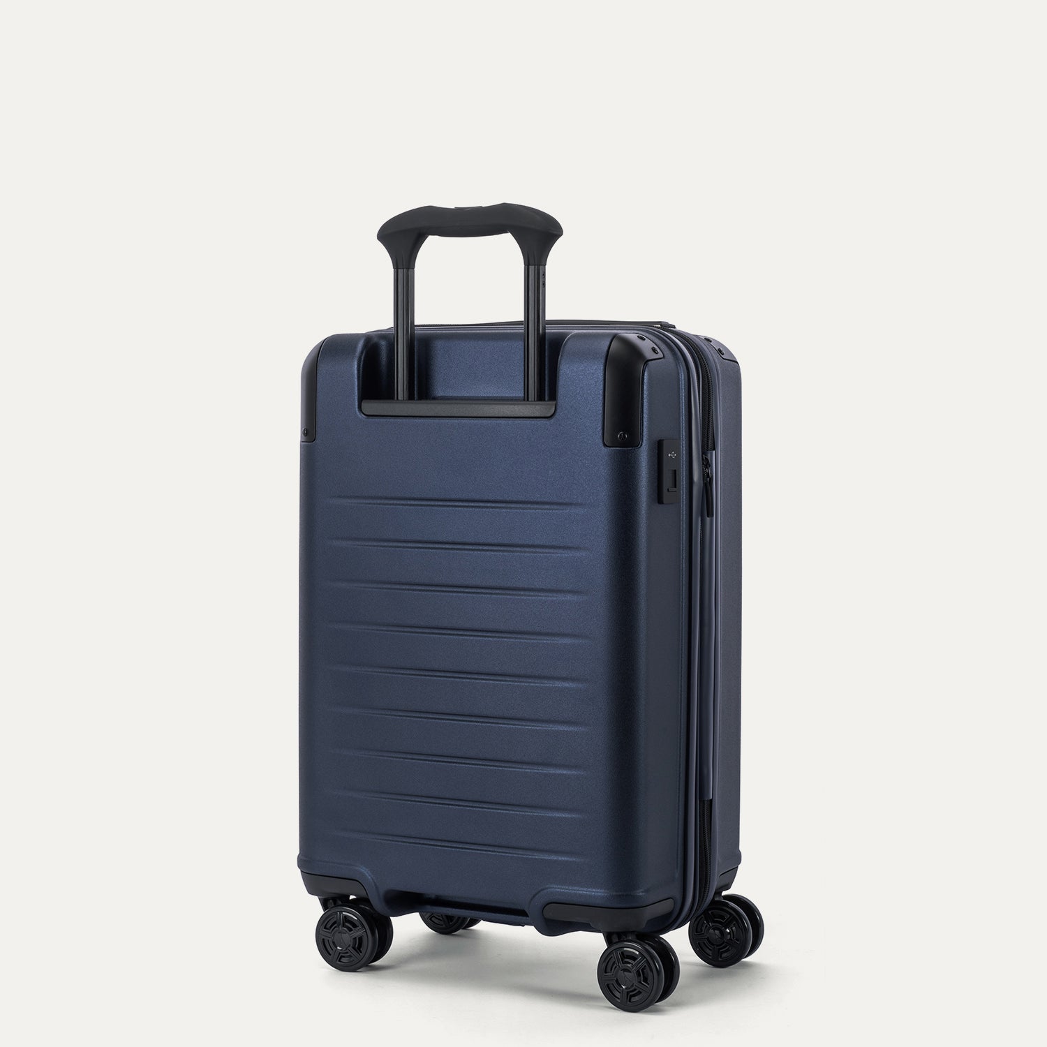 travelpro-platinum-elite-carry-on-hardside-spinner-usb-port-polycarbonate-shell image 3