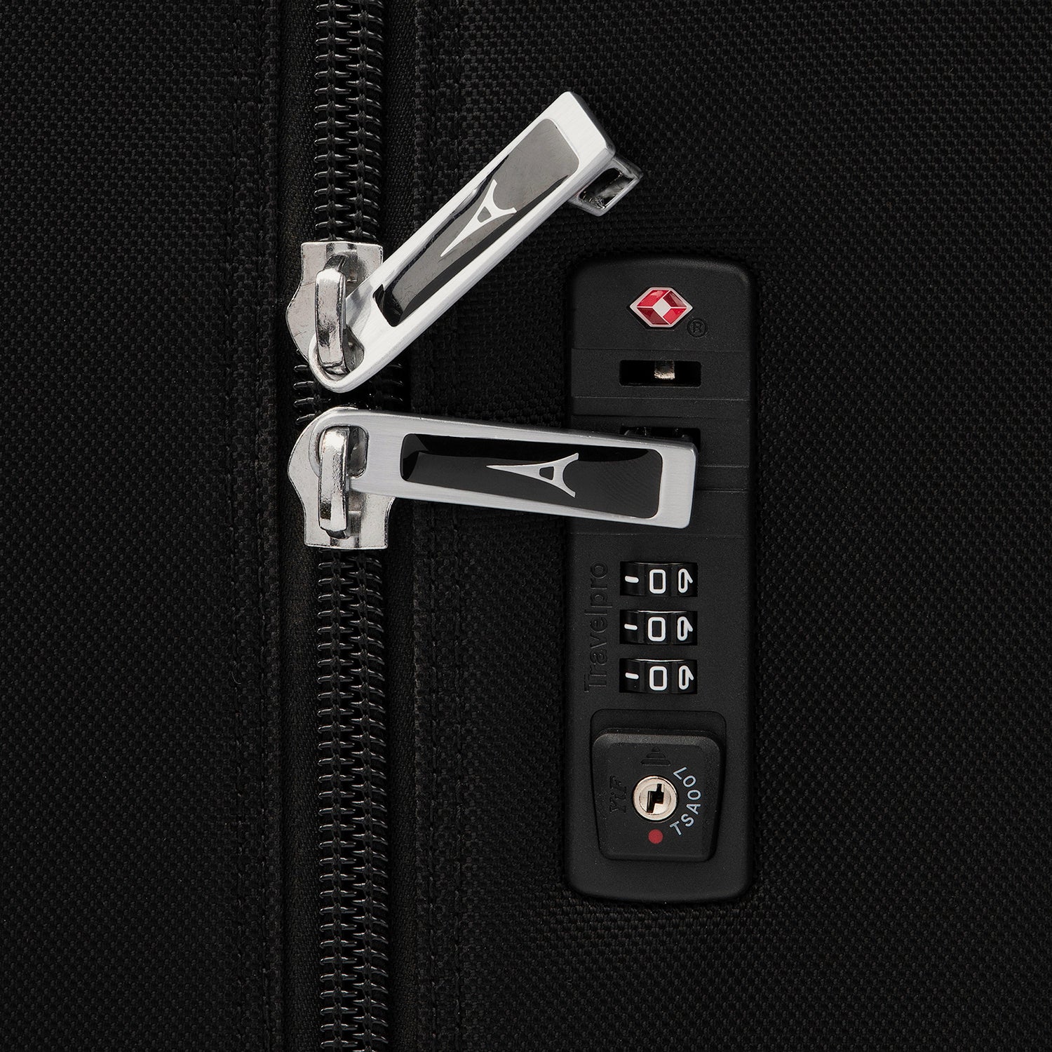 travelpro-platinum-elite-rolling-garment-bag image 7