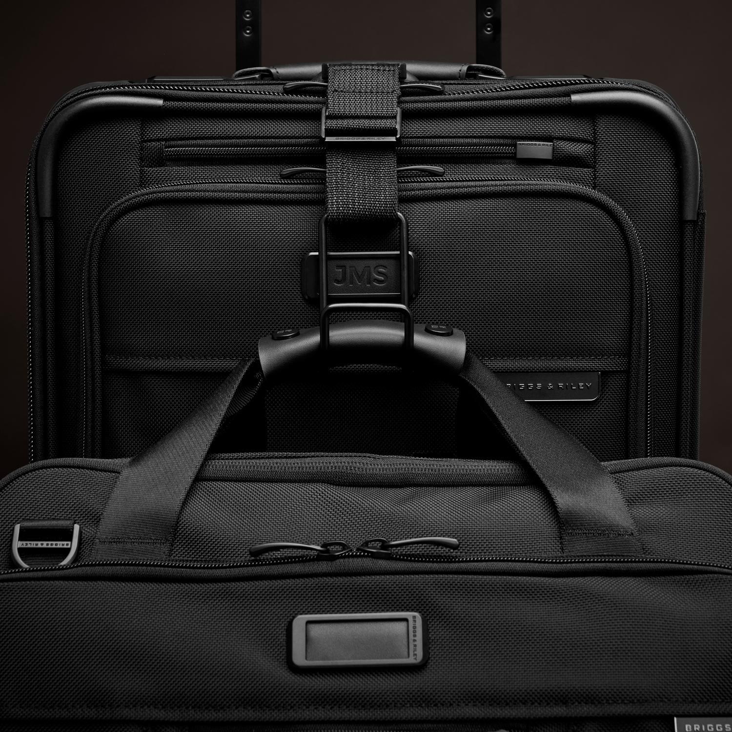 briggs-riley-smartlink-hook-wide-metal-hook-for-extra-bags image 4