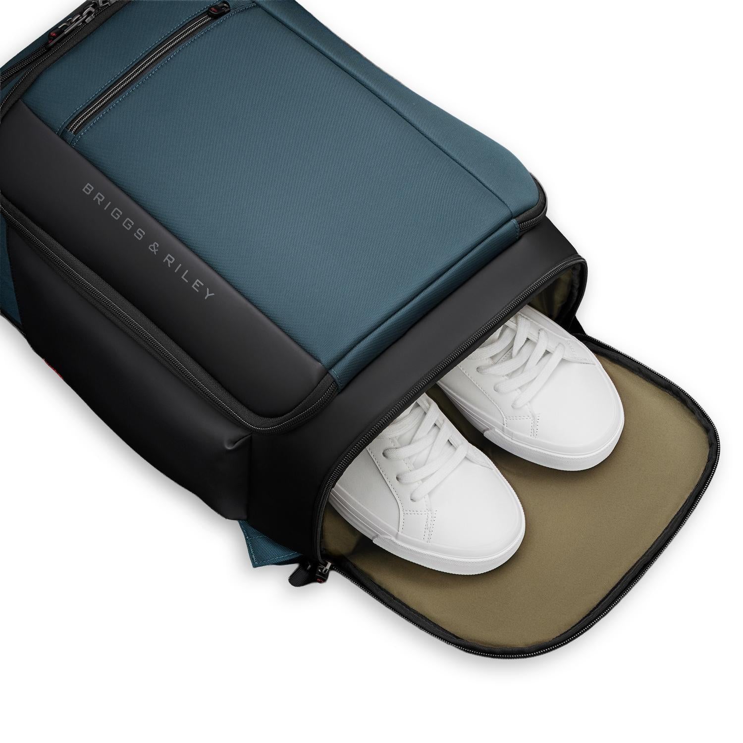 briggs-riley-u-zip-travel-backpack-laptop-friendly-up-to-17 image 4